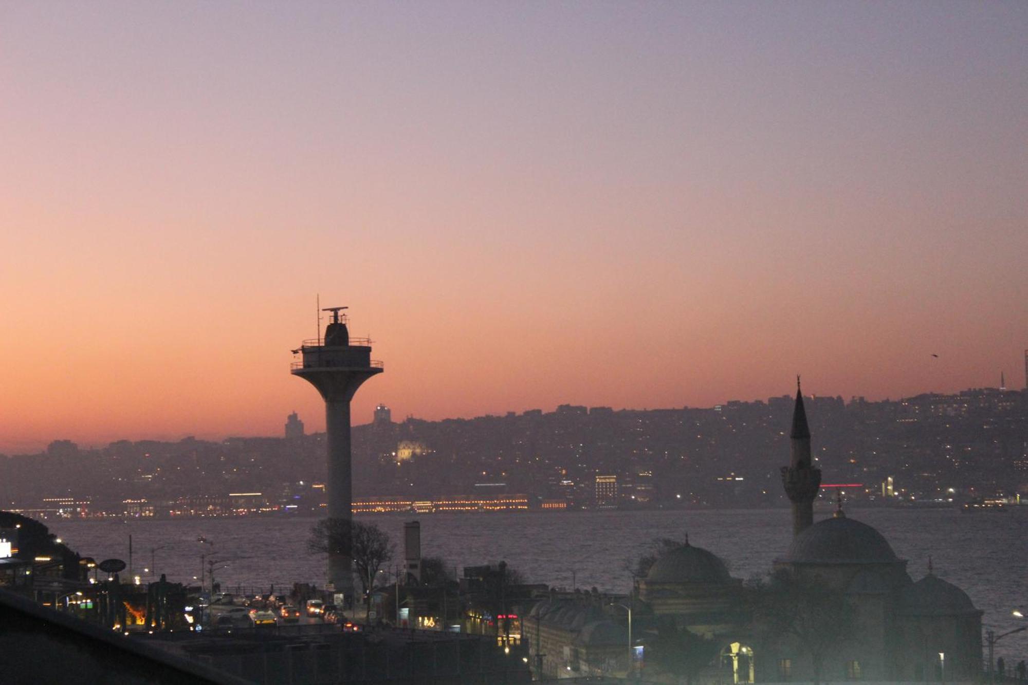 Suit Ueskuedar Istanbul Exterior photo